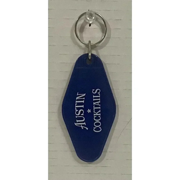 Austin Cocktails Keychain Keyring Key Fob Liquor Promotional Plastic 3.5 Inch - Picture 1 of 3